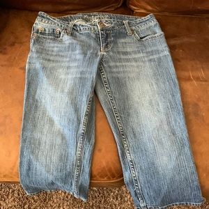American Eagle Jean Capris